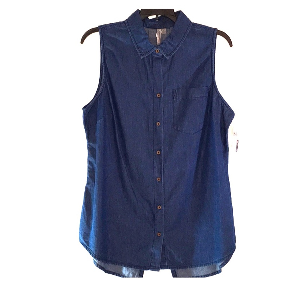 NWT NEW DIRECTIONS DENIM SLEEVELESS SHIRT TOP